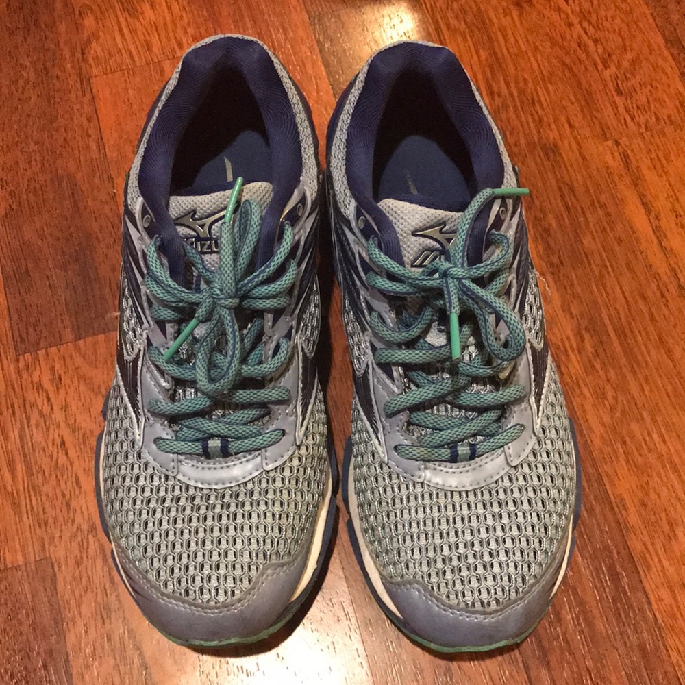 Mizuno Running Shoes